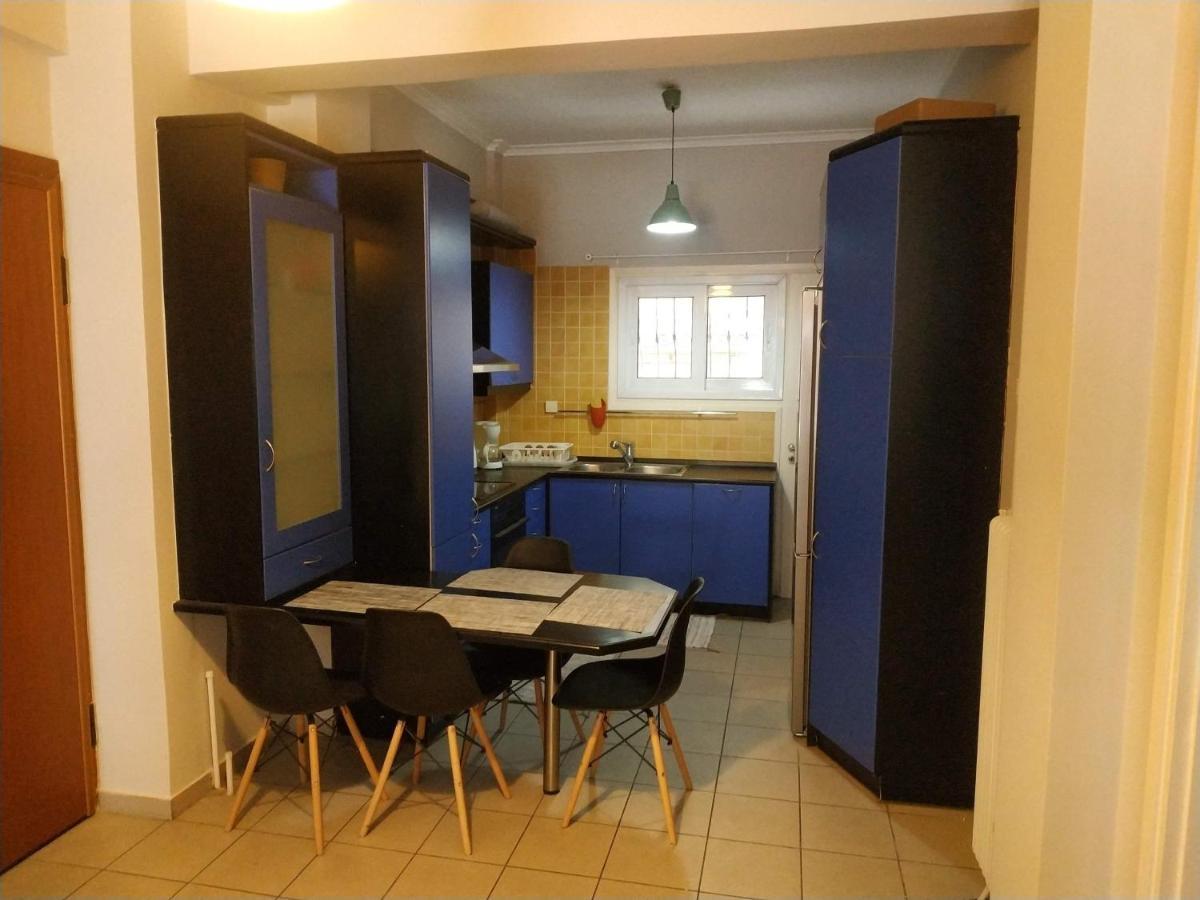 Lg Apartment Bnb Athena Bagian luar foto