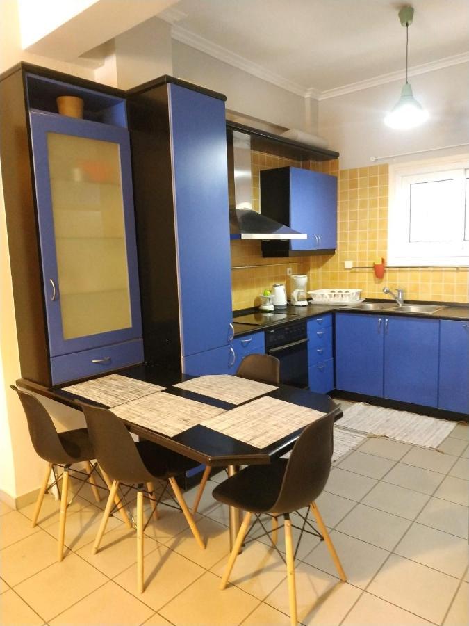 Lg Apartment Bnb Athena Bagian luar foto