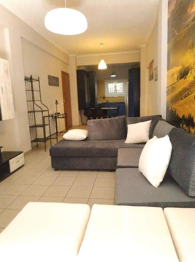 Lg Apartment Bnb Athena Bagian luar foto