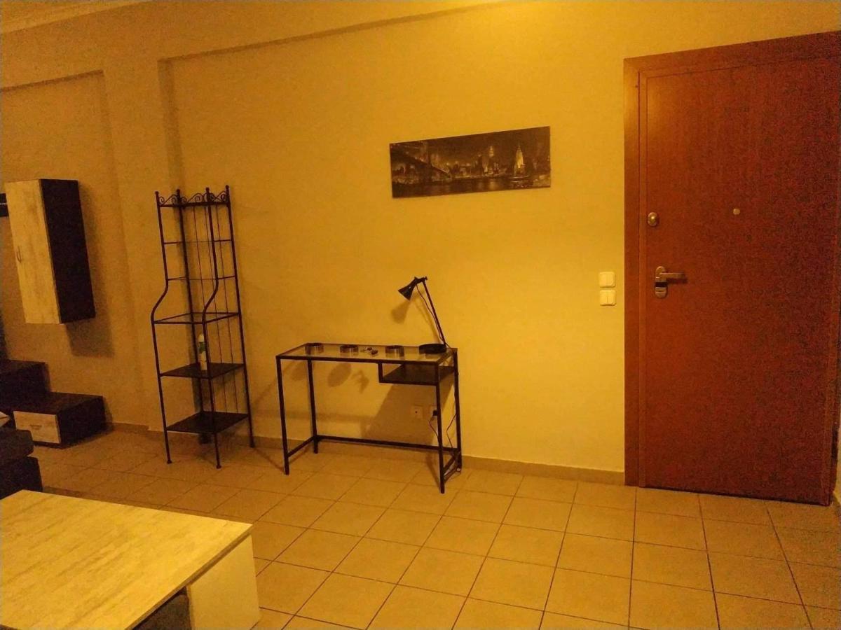 Lg Apartment Bnb Athena Bagian luar foto