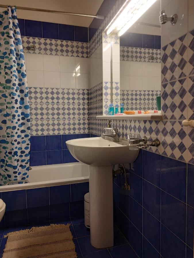 Lg Apartment Bnb Athena Bagian luar foto